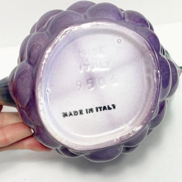 Vintage Ceramic Grape-Shaped Pitcher With Leaf Spout & Wooden-Style Handle - Picture 10 of 12